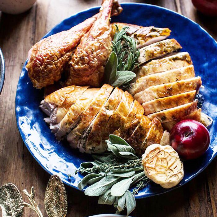 Friendsgiving食品思想 - 香草黄油烤火鸡