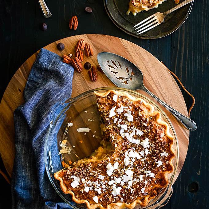 巧克力山核桃椰子奶油派