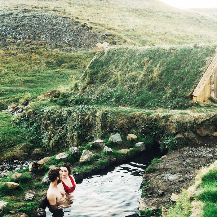 塔萨哈拉禅山中心和温泉