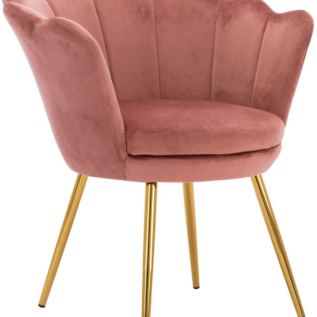 粉红色的扇形椅子。