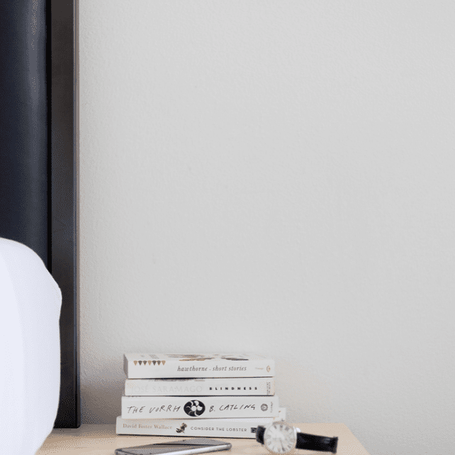 床架缩进床架的小架子