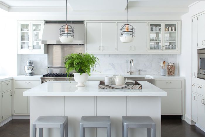 白色的厨房