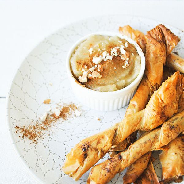 简单的感恩节甜点-苹果派蘸酱