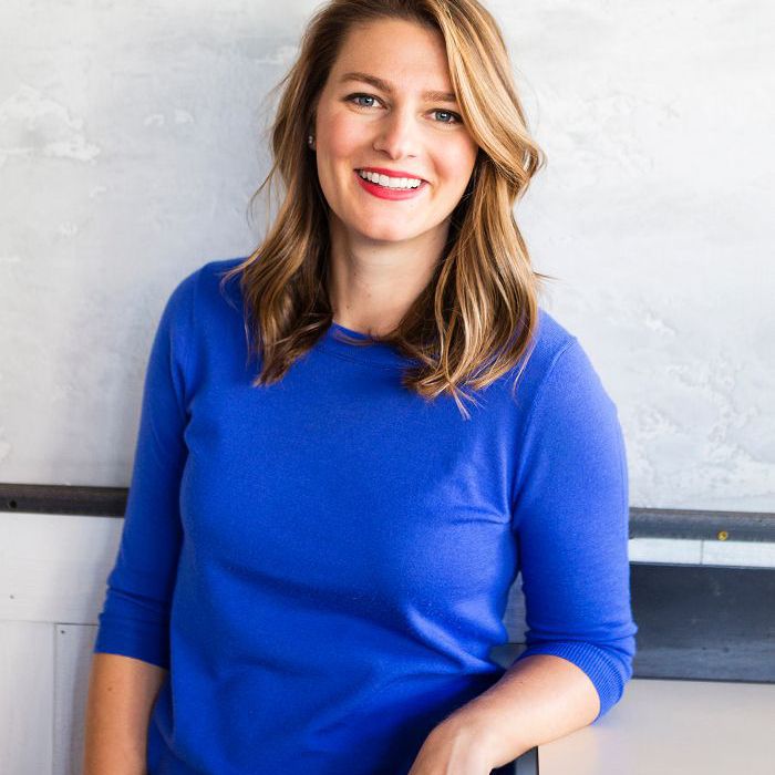 发现琼斯小姐烘焙公司的CEO“class=