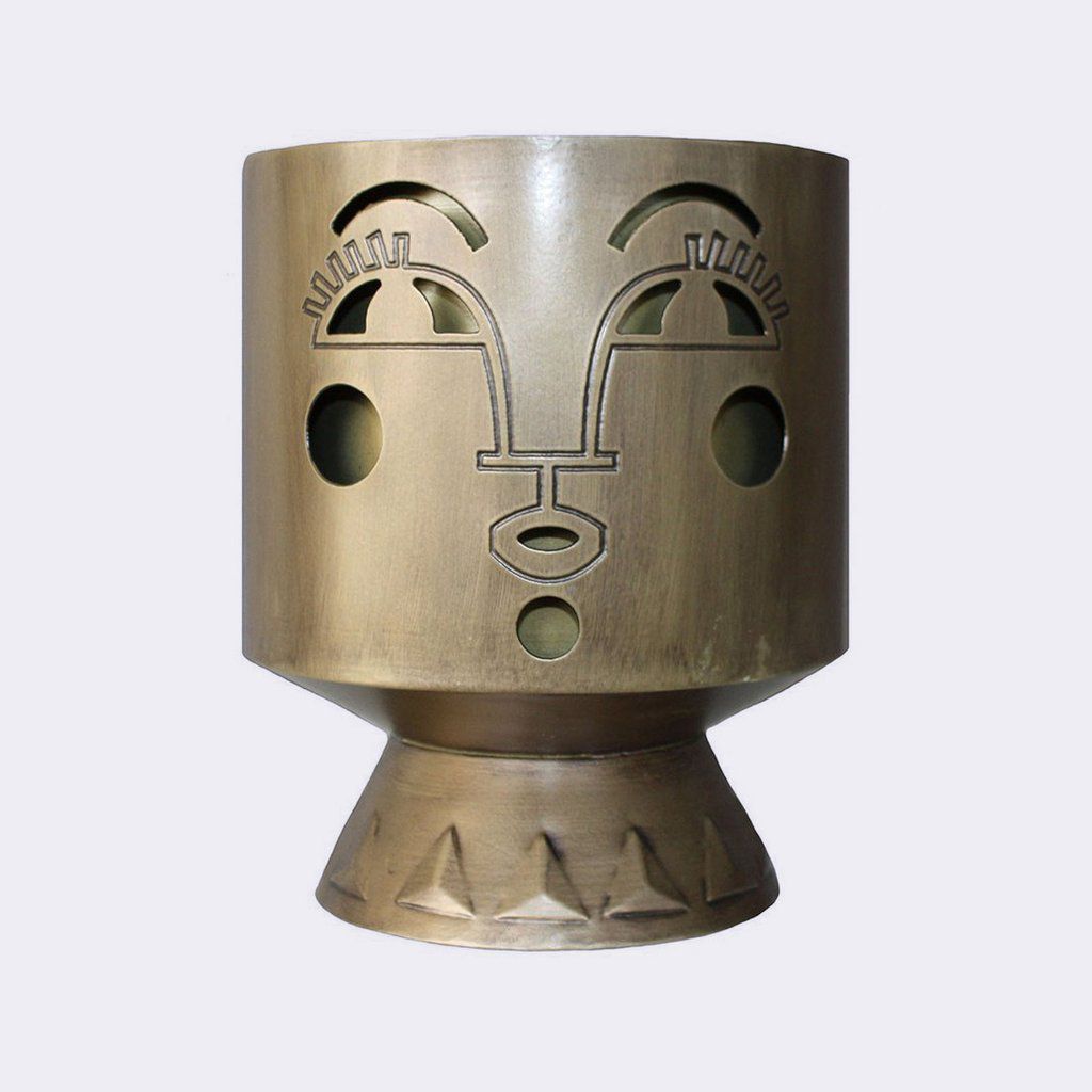 《亚瑟黄铜花盆》作者:贾斯蒂娜·布莱克尼