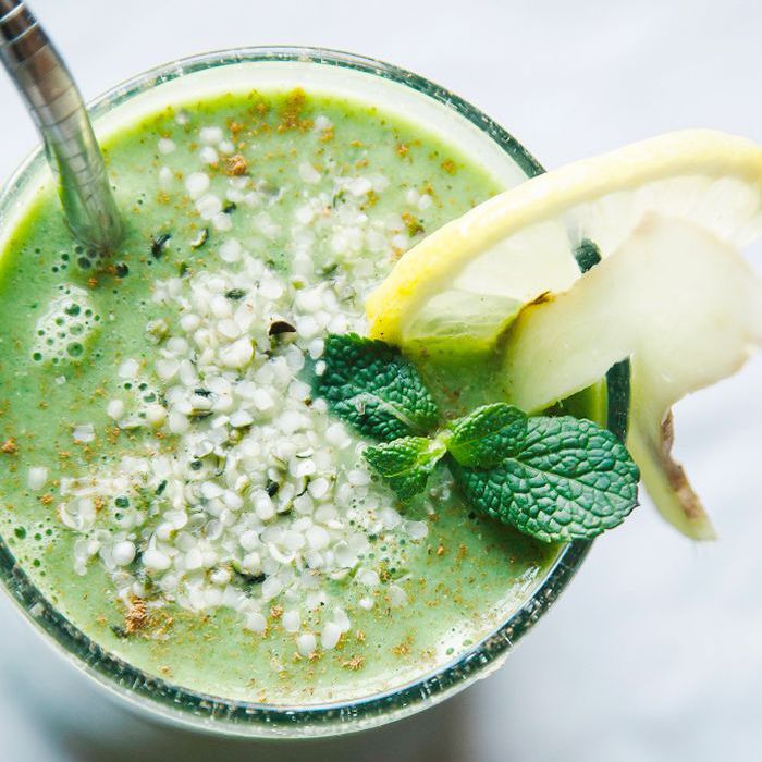 冬季辉光绿色奶昔