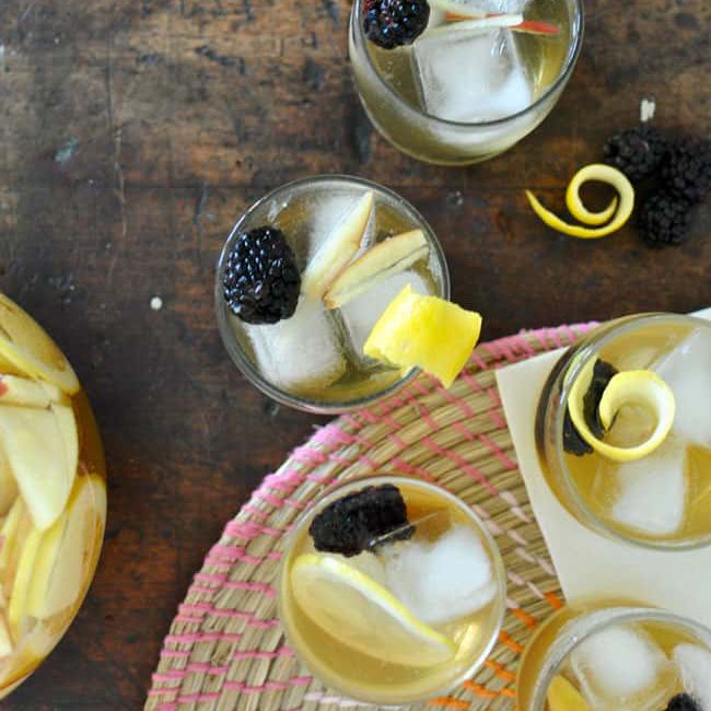 易桑格利亚食谱 - 苹果黑莓桑格利亚