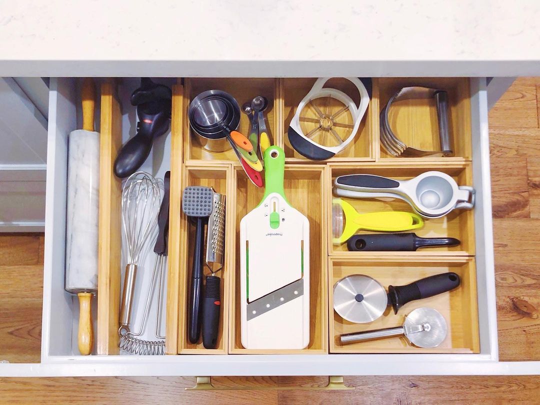 厨房用具抽屉