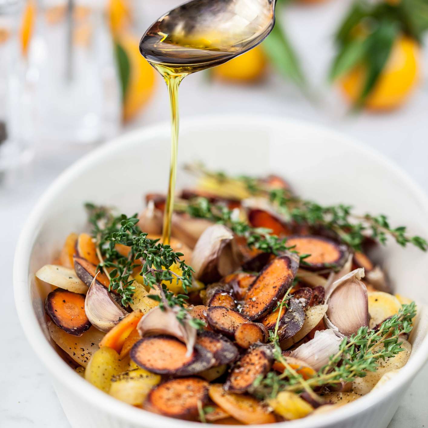 橄榄油对烤蔬菜一碗小雨