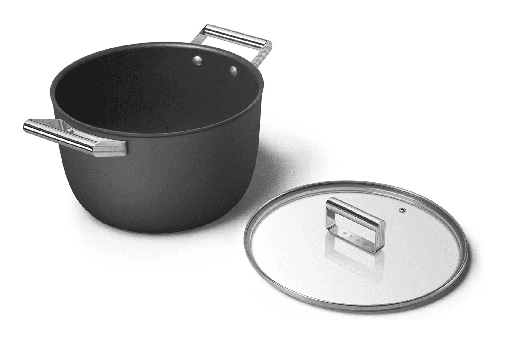 Smeg'50S复古风格的砂锅菜