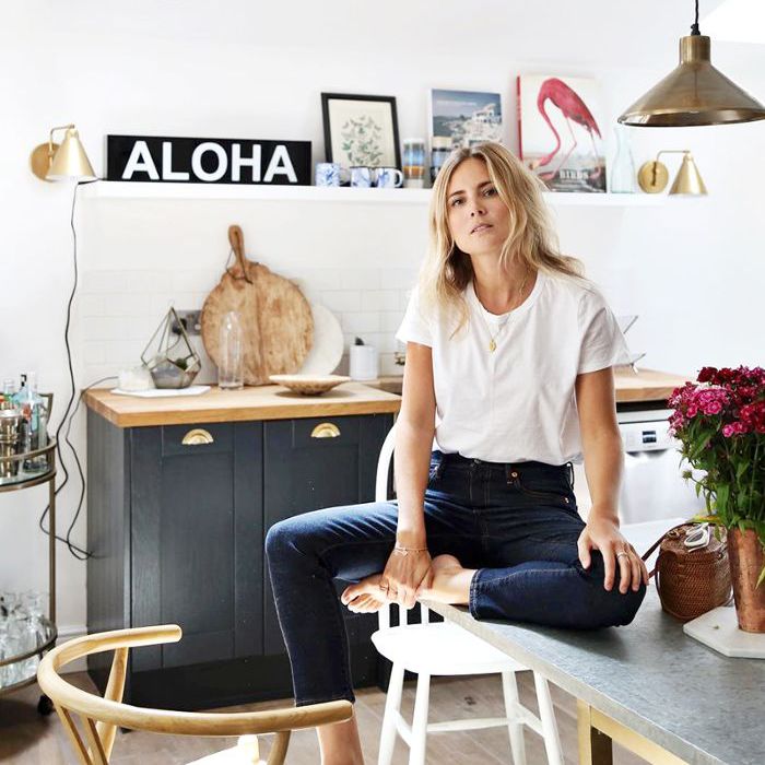 时尚的人在装饰错误——露西·威廉姆斯“class=