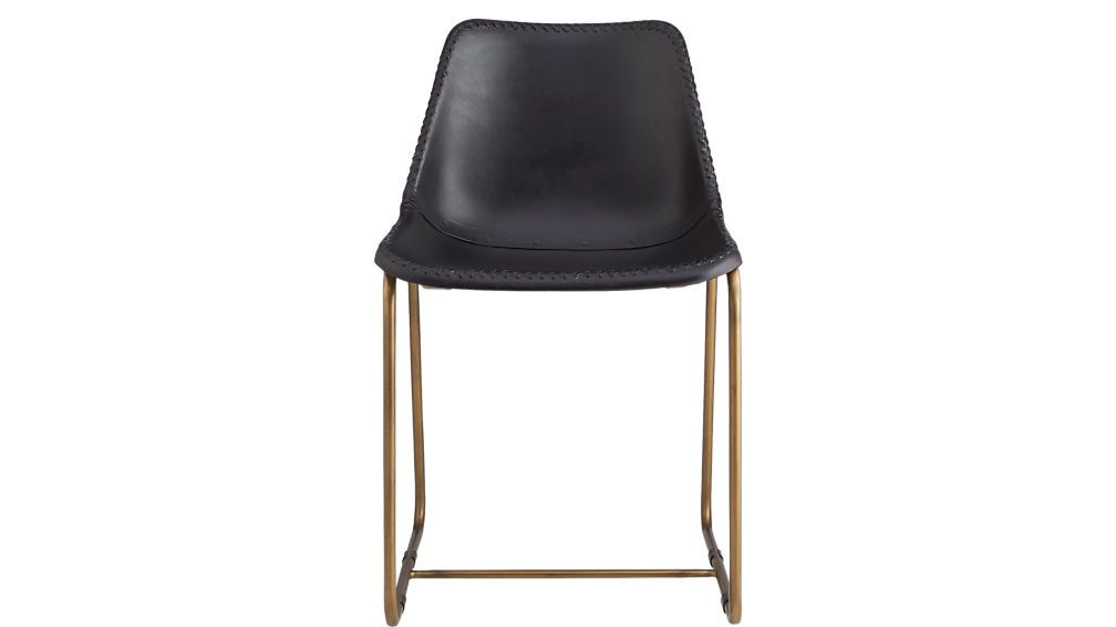 旅馆里的黑色皮椅