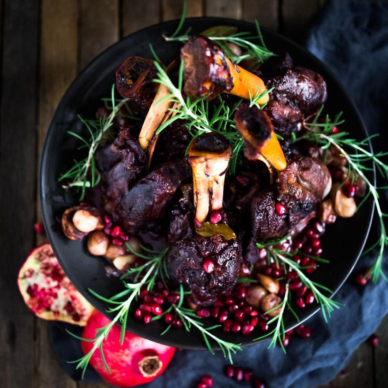 摩洛哥石榴红烧羊腿