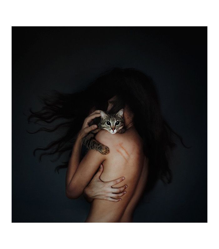 通过丽贝卡Sygnus“怀抱”