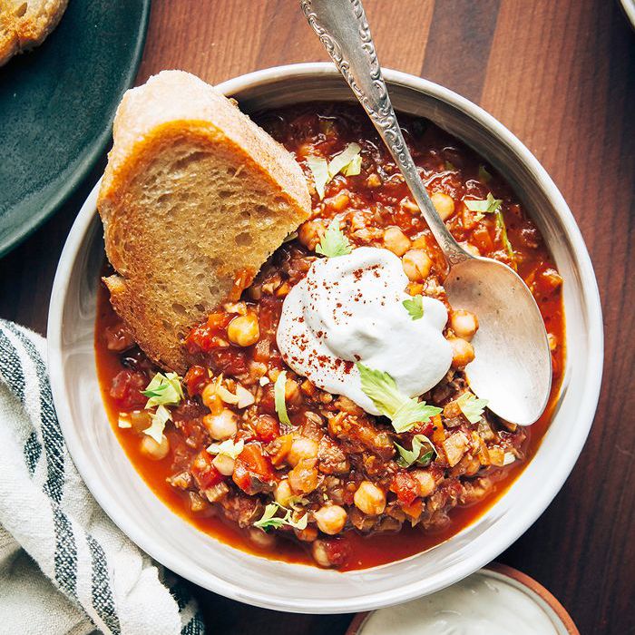 布法罗鹰嘴豆辣椒蘑菇