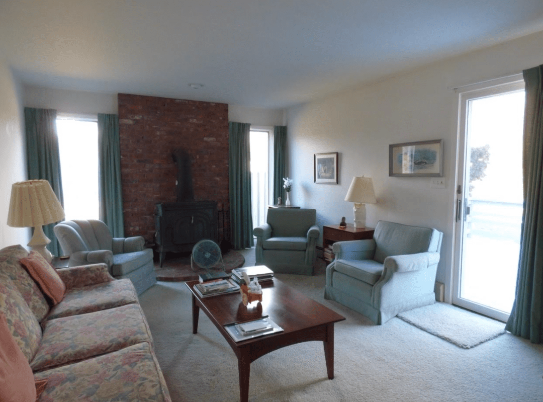 在拍摄黑暗的客厅之前。