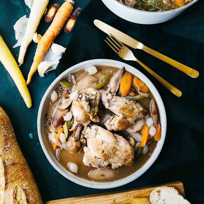 经典的法式食谱 - 红酒烩