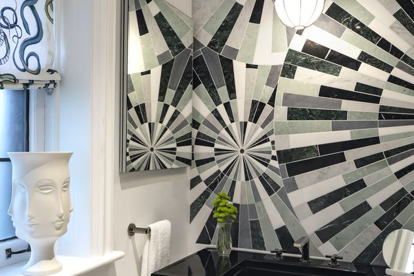 本周的新装修——考特尼·麦克劳德浴室马赛克墙