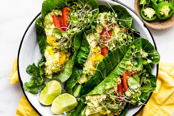 墨西哥鳄梨鸡蛋沙拉绿叶甘蓝裹