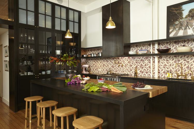 提示钉全黑的厨房趋势工作室DB