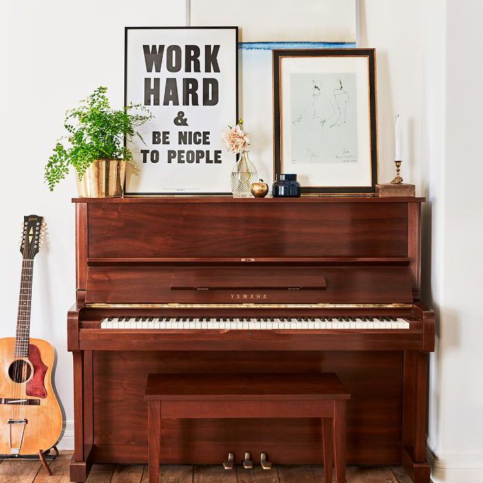 钢琴设计，劳伦·康拉德