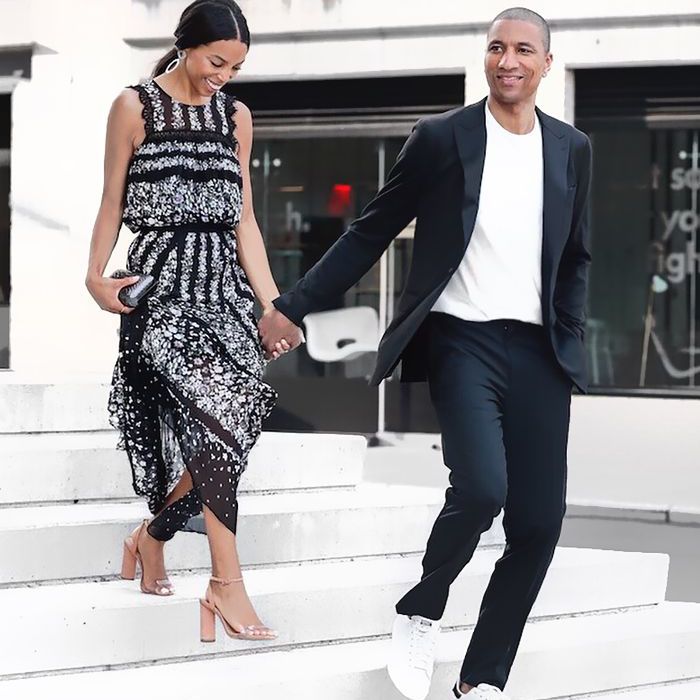 除夕思路夫妇 - 访问你的第一次约会的地点