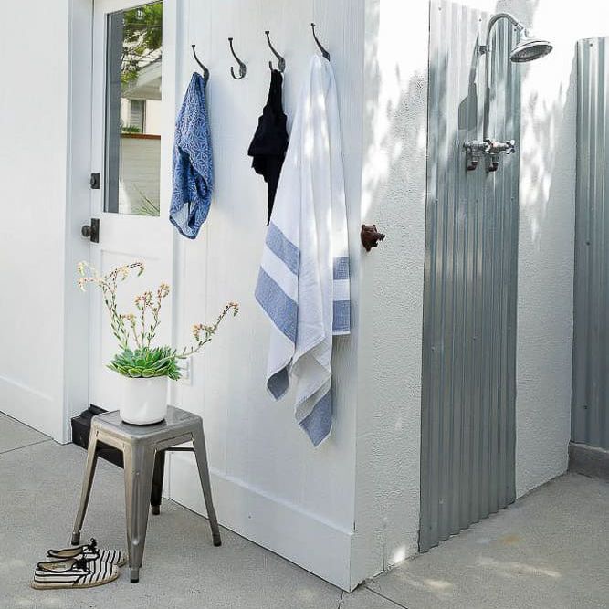 明迪·盖尔混凝土人行道