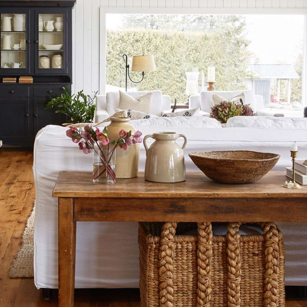 客厅的门是开着的