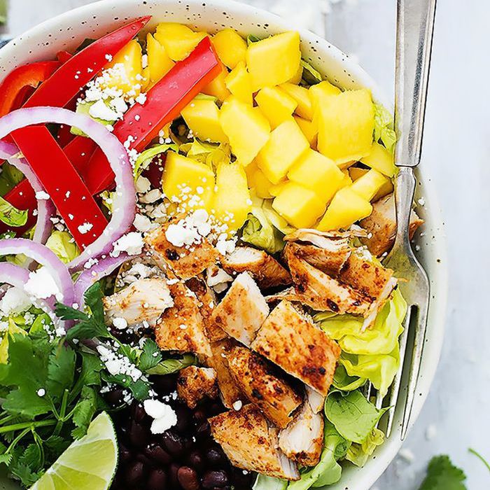 芒果墨西哥鸡肉沙拉