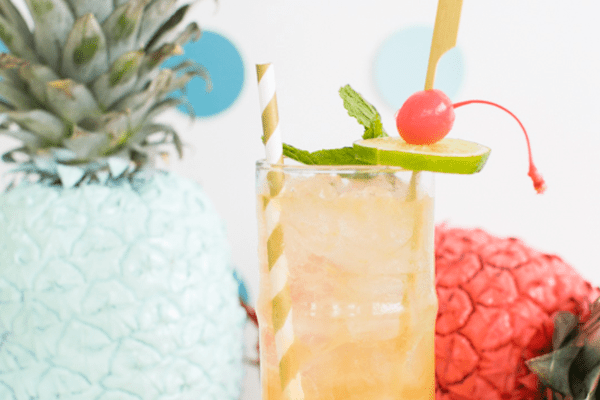 esmeralda fizz rum鸡尾酒