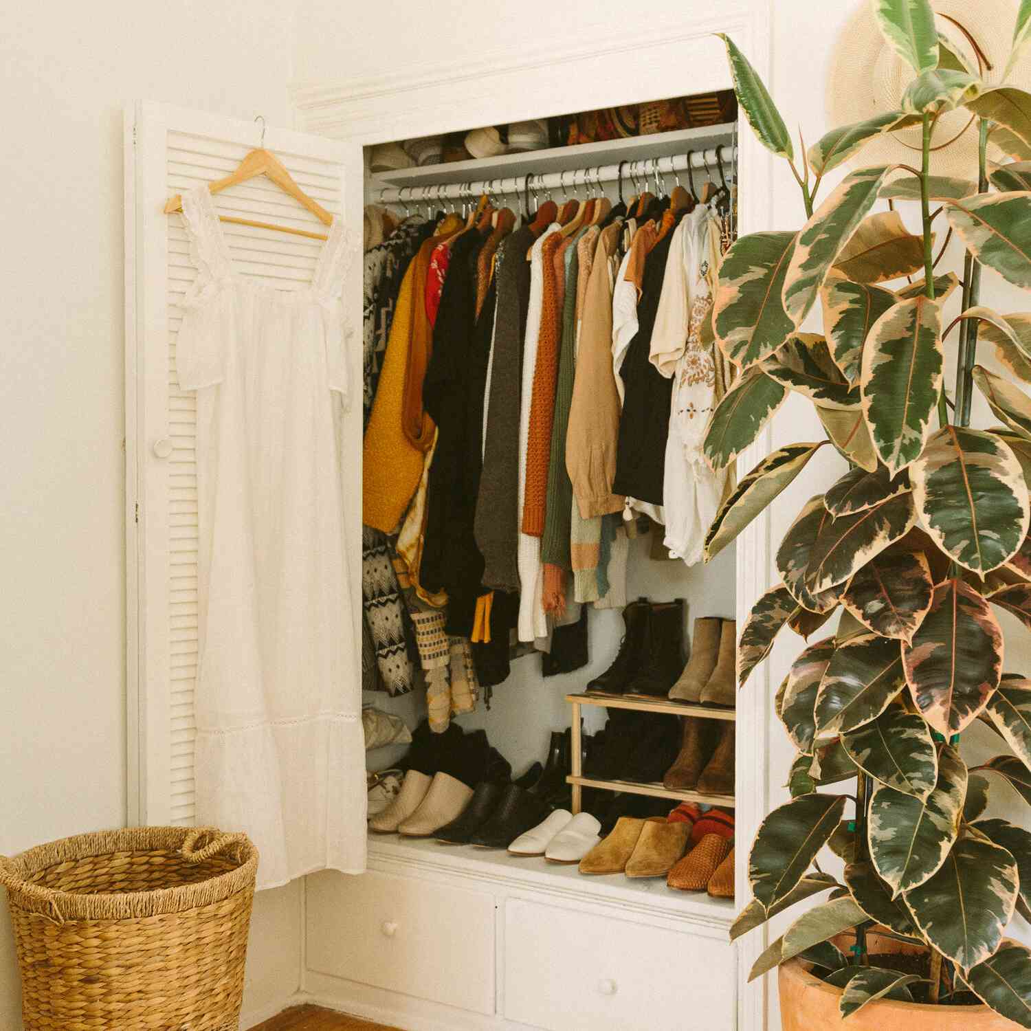 硬木地板修补壁橱