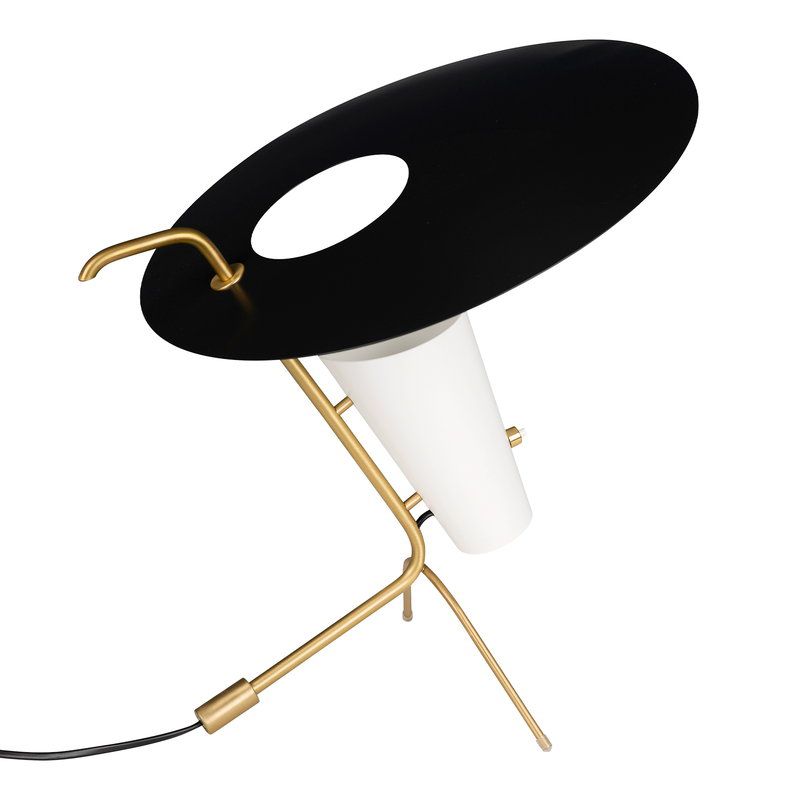 一款现代台灯，目前在芬兰设计商店出售