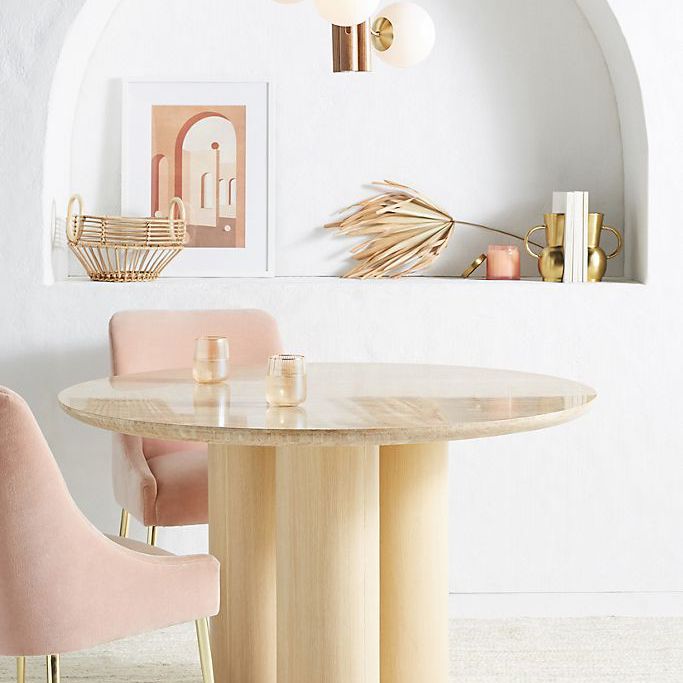 人类学家，安雅，石灰华餐桌