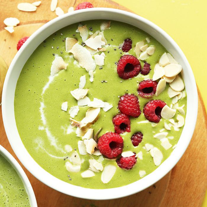 抹茶绿色奶昔碗