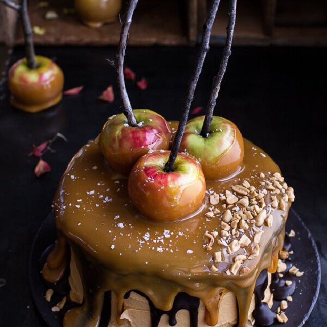 最好的蛋糕食谱-半烤的收获，咸味焦糖苹果蛋糕