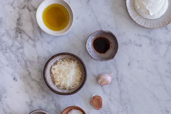 如何储存大蒜 - 凯撒盛装的成分照片如大蒜