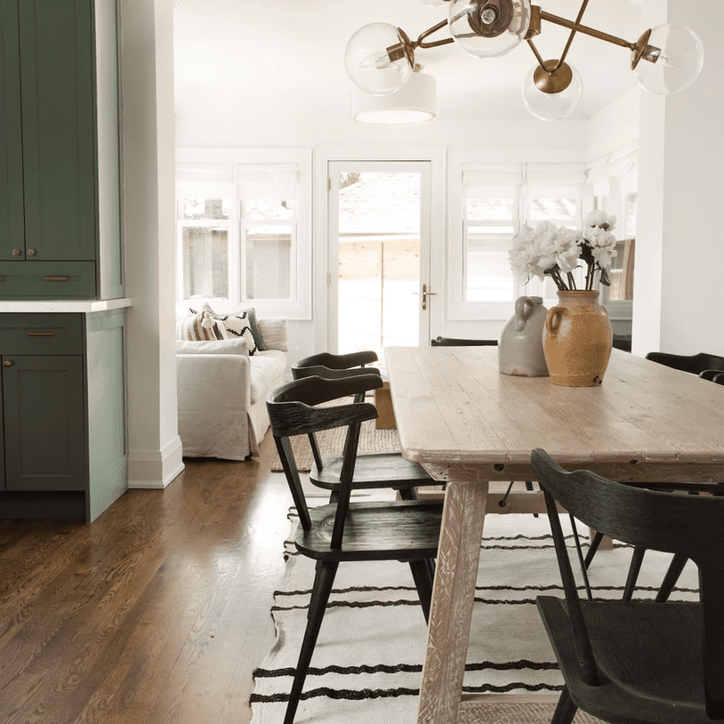 厨房用灯具上面的灯具