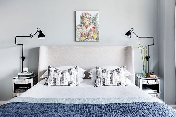 风水原则：一间卧室，床上的床位和床上的灯具