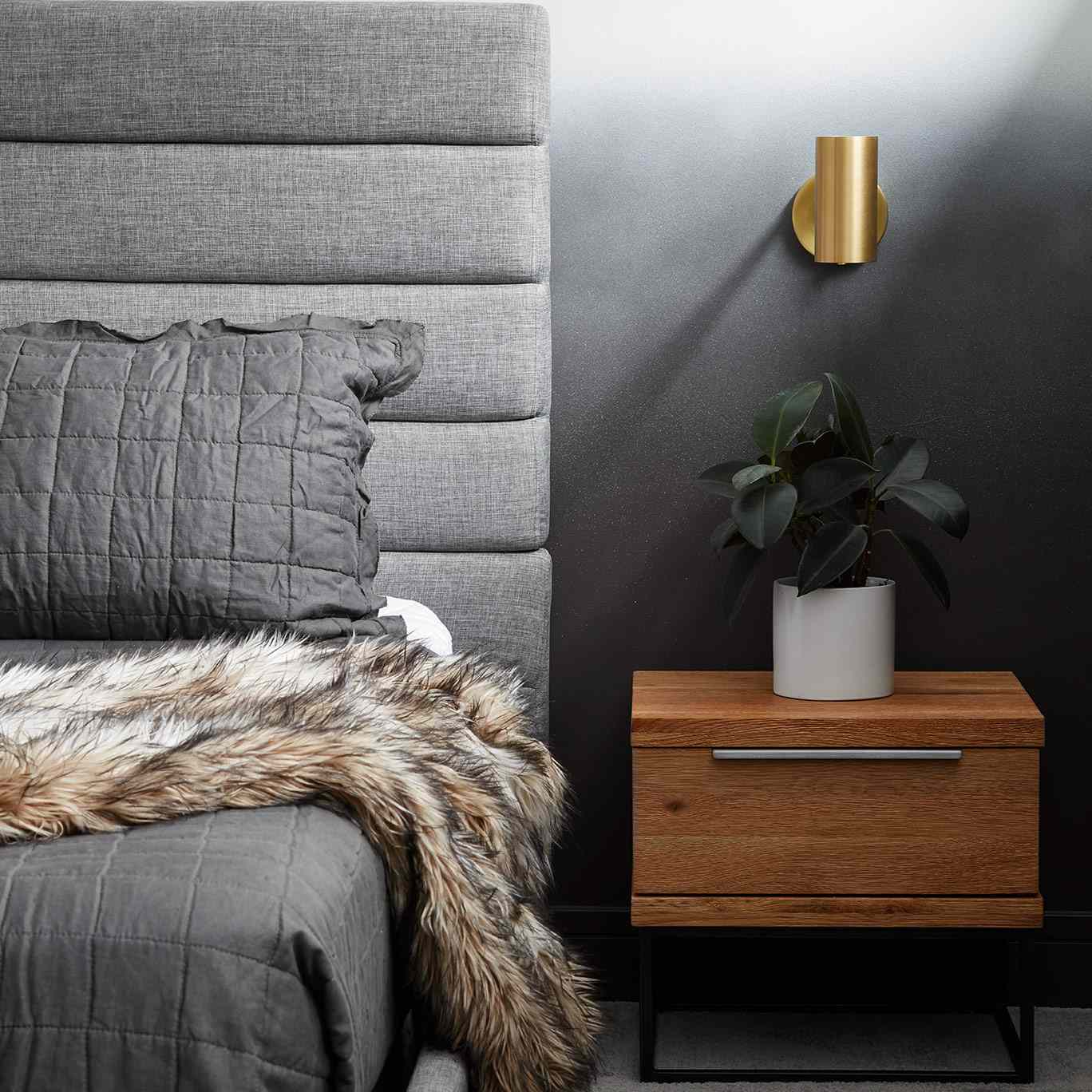 床头柜上的想法