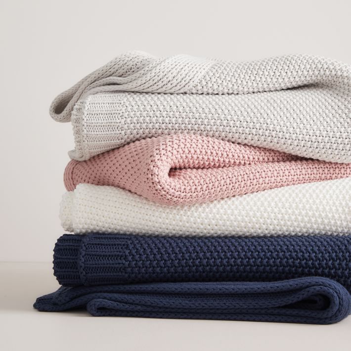 一叠棉线针织衫