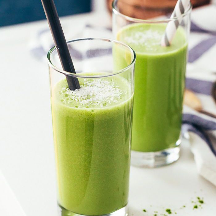 椰子香草抹茶奶昔