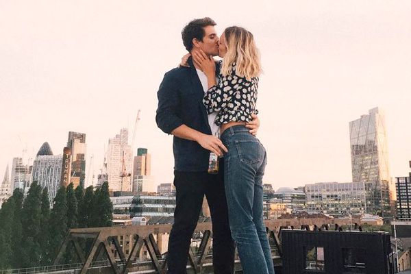 35件完全有趣的事情在你的周年纪念日