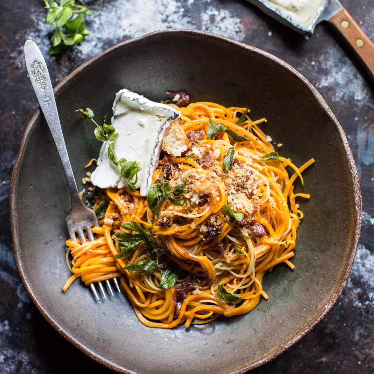 冬南瓜意大利面配山羊奶酪