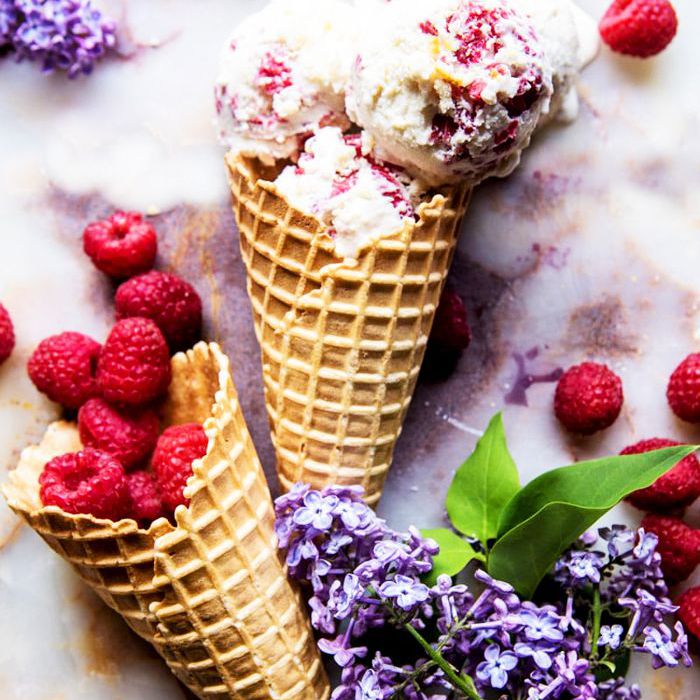 覆盆子酥饼乳清干酪冰淇淋