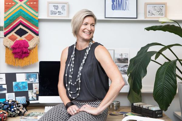 室内装饰师Alix帮助