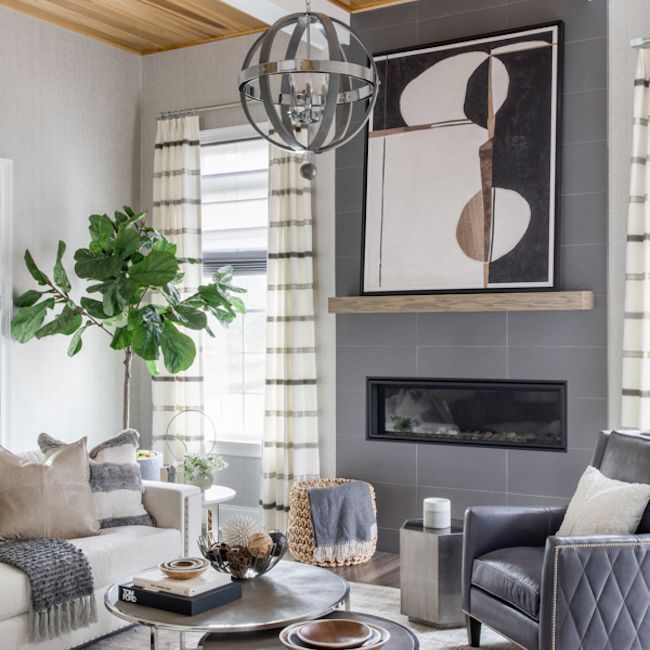 客厅有木板的天花板