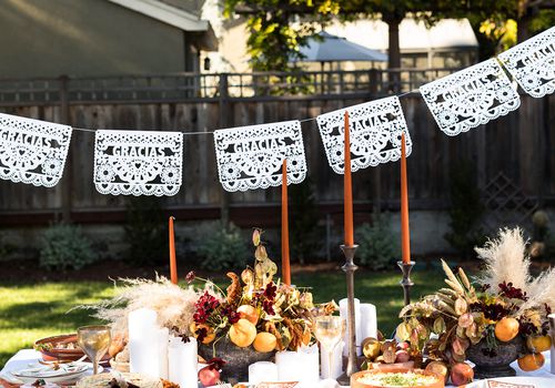 户外感恩节tablescape
