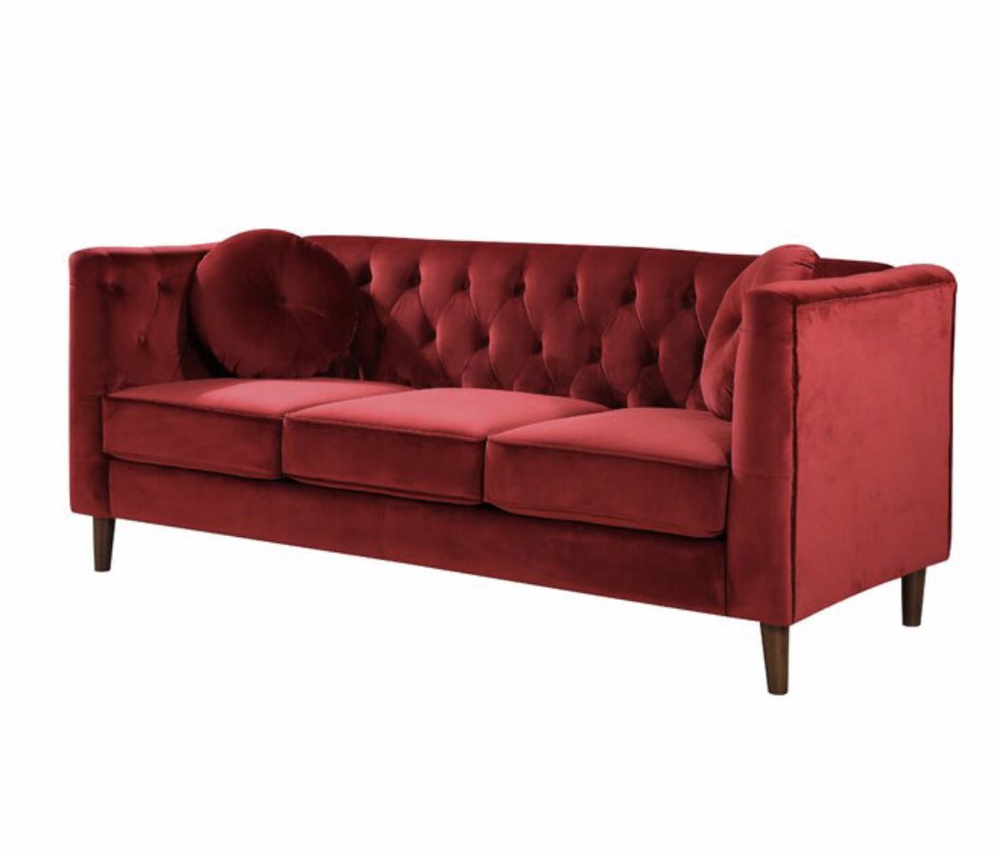 凯特的红丝绒chesterfield wayfair