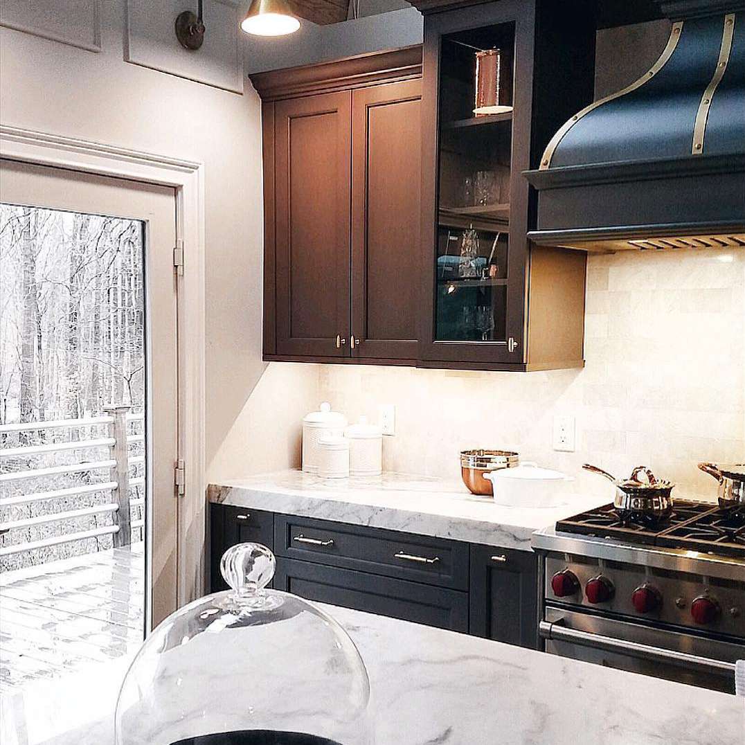 黑色大理石厨房