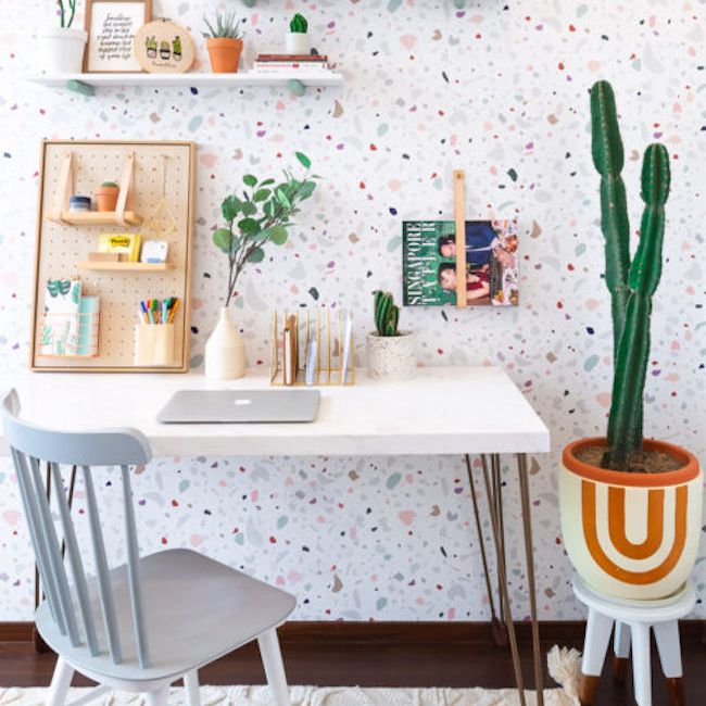 办公室后面有墙纸